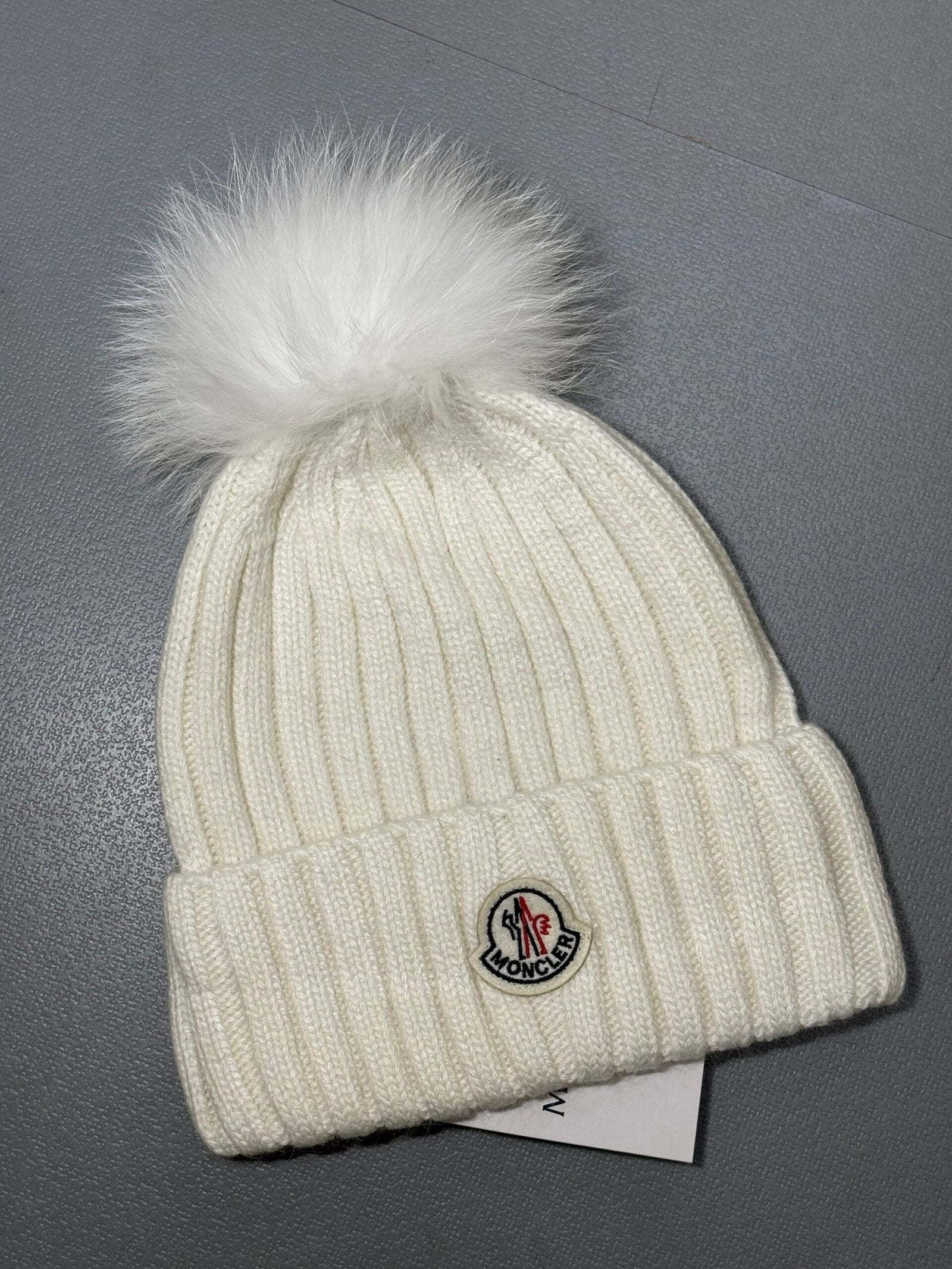 Moncler | Moncler hat | yiodesigner.co.uk