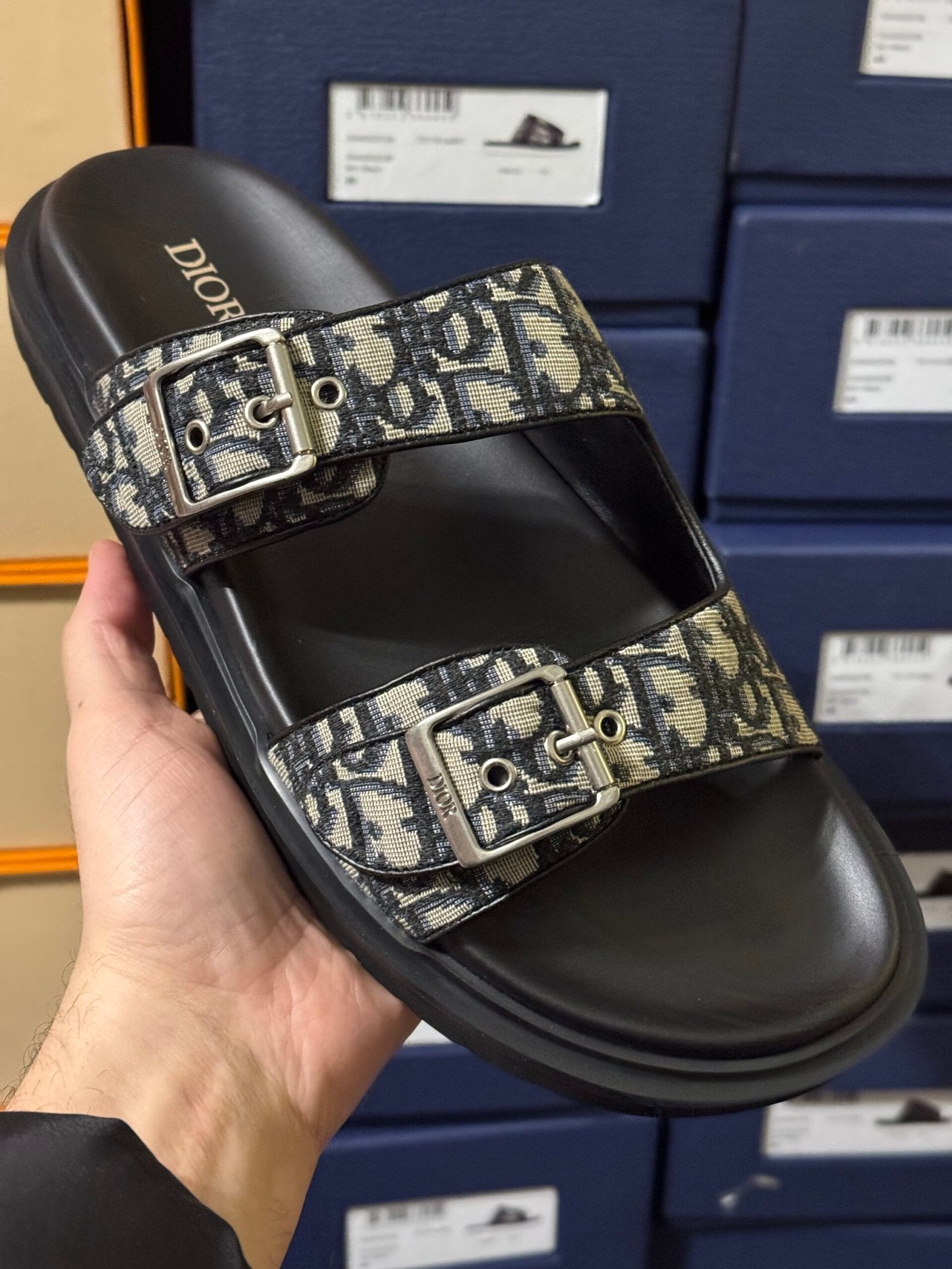 Dior | Dior slider | Size 9 | Front View | yiodesigner.co.uk
