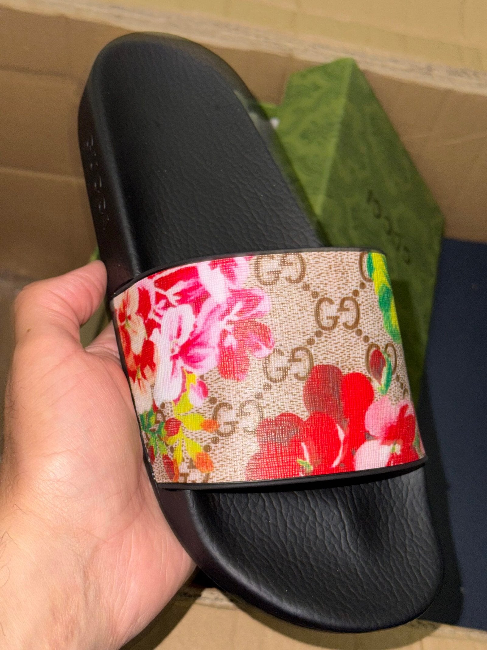 Gucci | Gucci slider | Size 6 | yiodesigner.co.uk