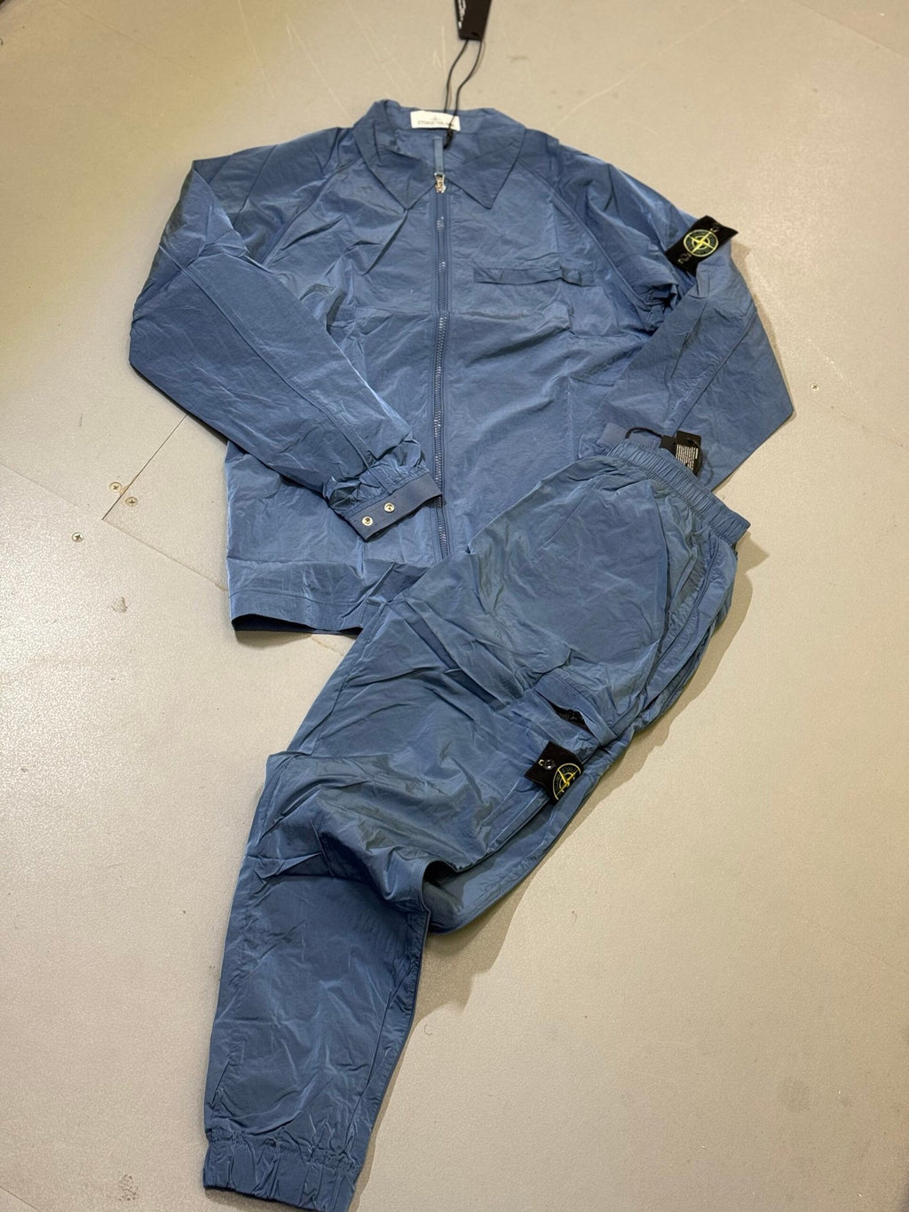 Stone Island | Stone island tracksuit | Size S | Front View | yiodesigner.co.uk