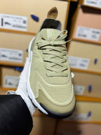 Louis Vuitton | Lv sneaker | Side View | yiodesigner.co.uk