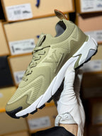 Louis Vuitton | Lv sneaker | Detail Shot | yiodesigner.co.uk