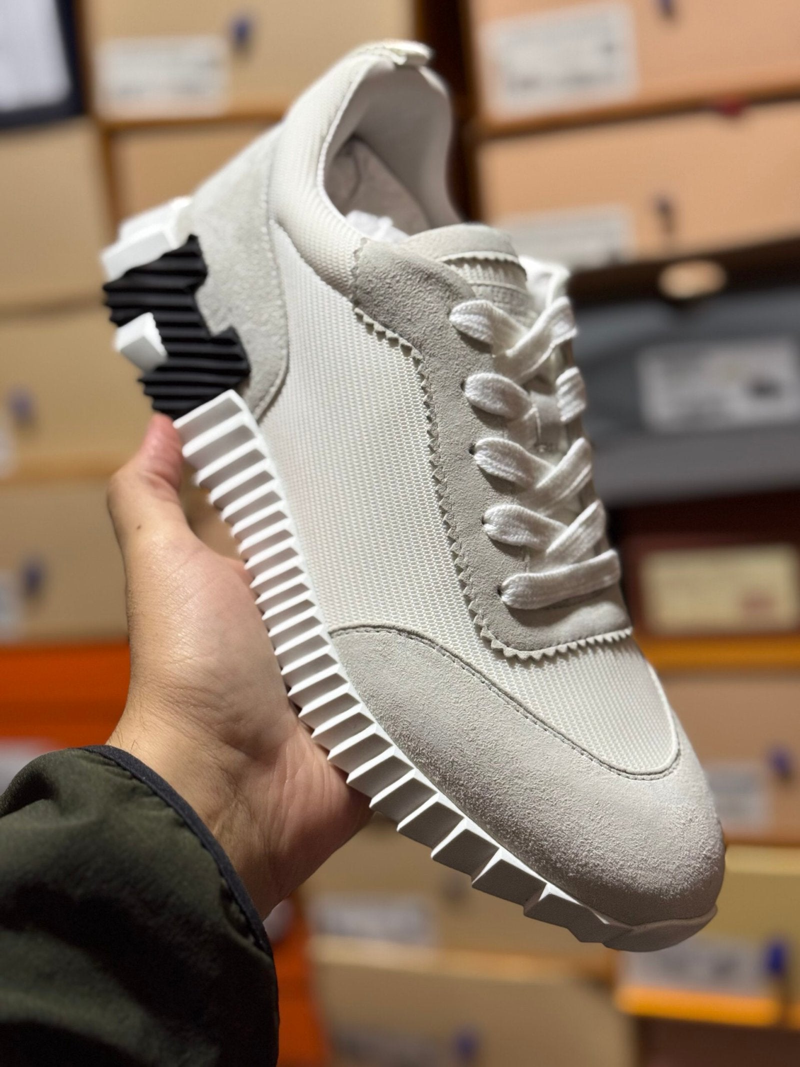 Hermes | Hermes sneaker | Size 8 | Side View | yiodesigner.co.uk