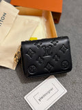 Louis Vuitton | Lv purse | Size L | Front View | yiodesigner.co.uk