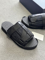 Dior | Dior slider | Lifestyle Shot | yiodesigner.co.uk