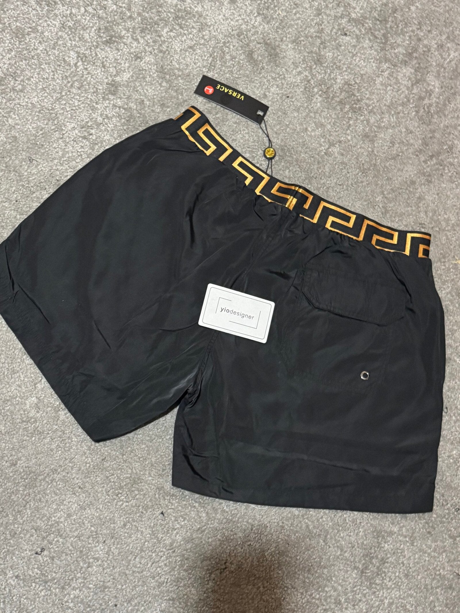 Versace | Versace short | Size XXL | Close-Up | yiodesigner.co.uk