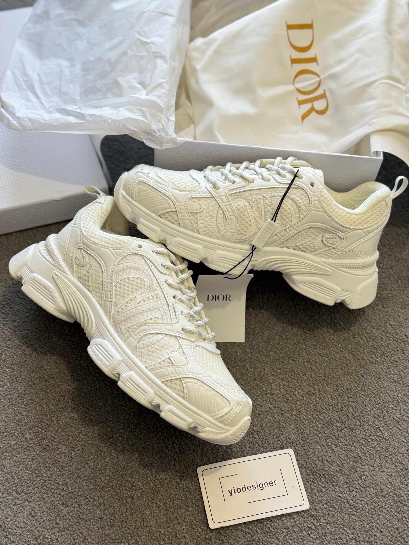 Dior | Dior sneaker | Label View | yiodesigner.co.uk