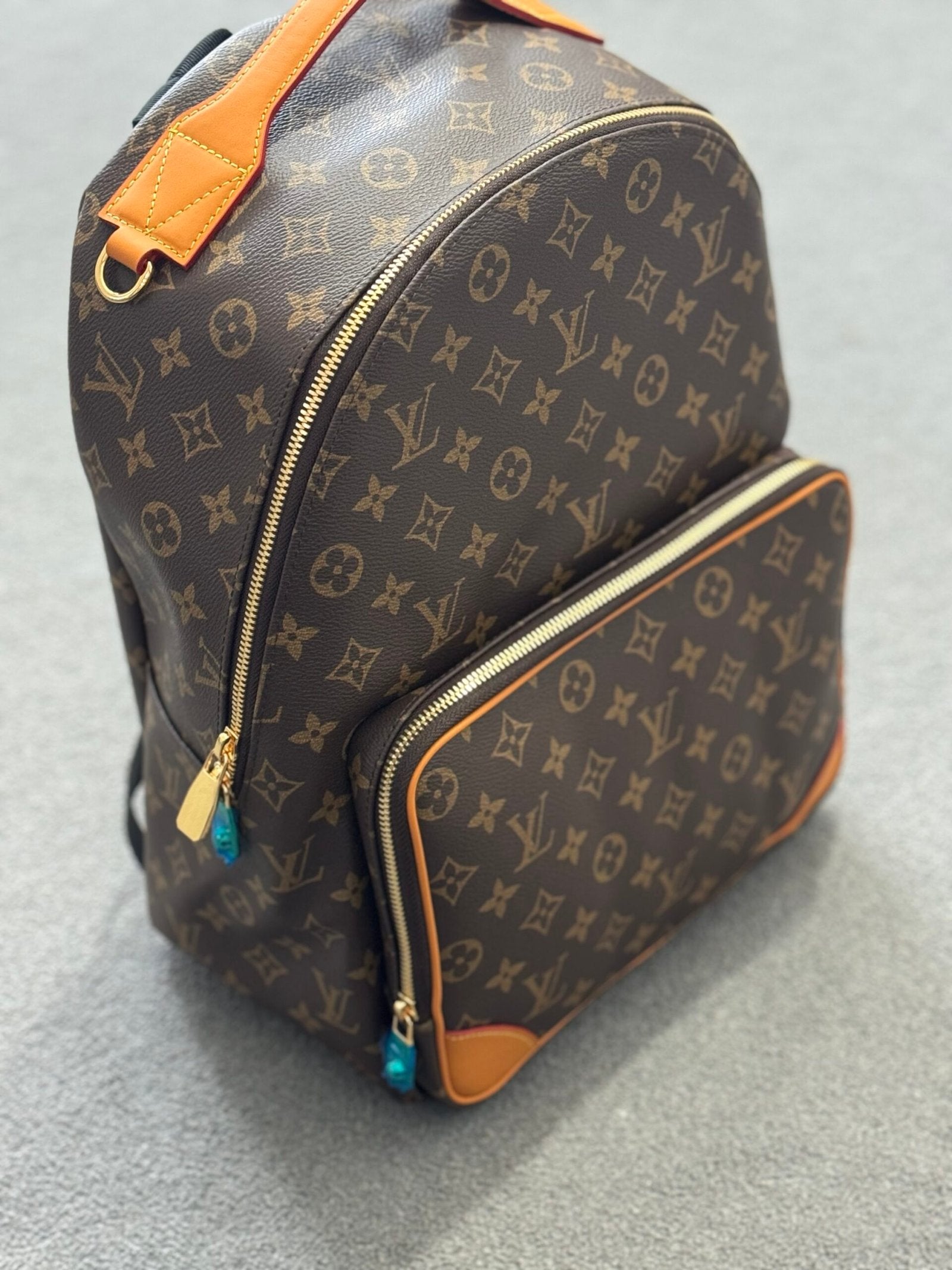 Gucci | Gucci backpack( bag) | Front View | yiodesigner.co.uk