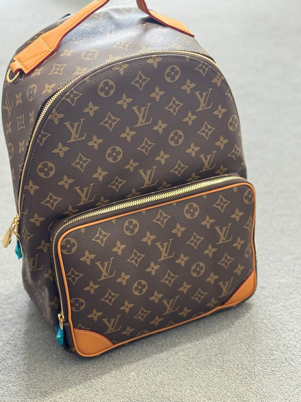 Gucci | Gucci backpack( bag) | Back View | yiodesigner.co.uk