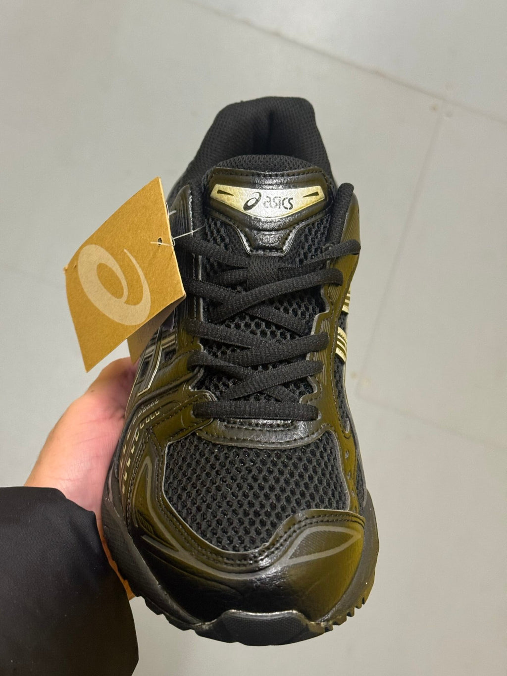 Asics | Asics sneaker | Close-Up | yiodesigner.co.uk