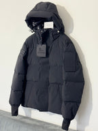 Moncler | Moncler coat | Detail Shot | yiodesigner.co.uk