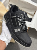 Louis Vuitton | Lv sneaker | Size 12 | Close-Up | yiodesigner.co.uk