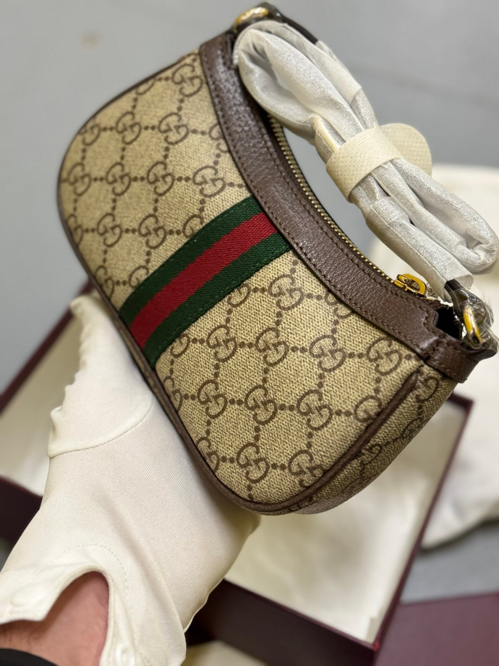 Gucci | Gucci bag woman | Detail Shot | yiodesigner.co.uk