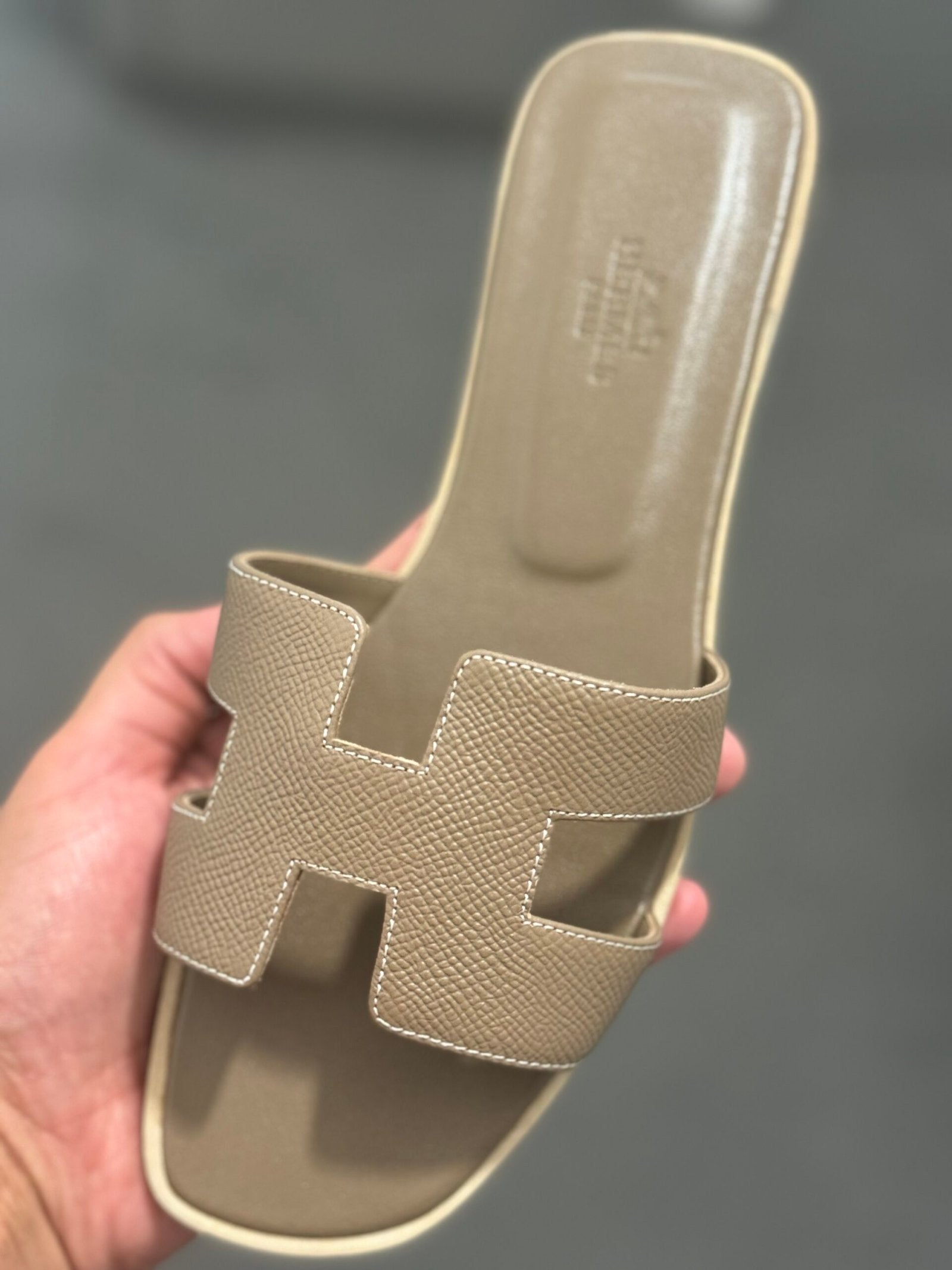 Hermes | Hermes slids | Size 5 | Front View | yiodesigner.co.uk