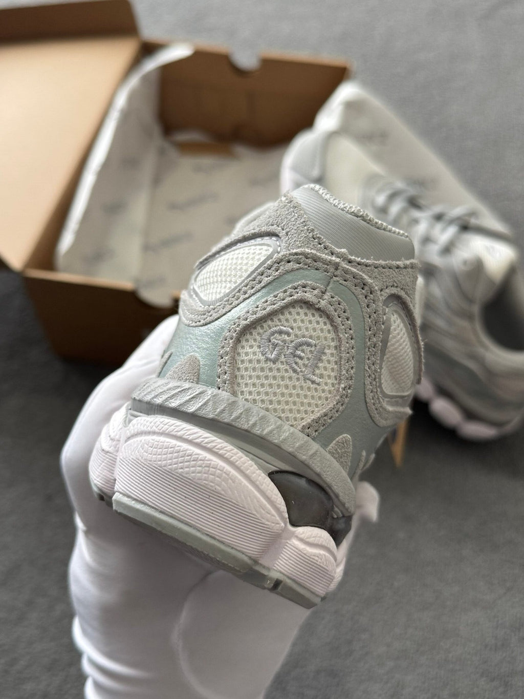 Asics | Asics sneaker | Close-Up | yiodesigner.co.uk