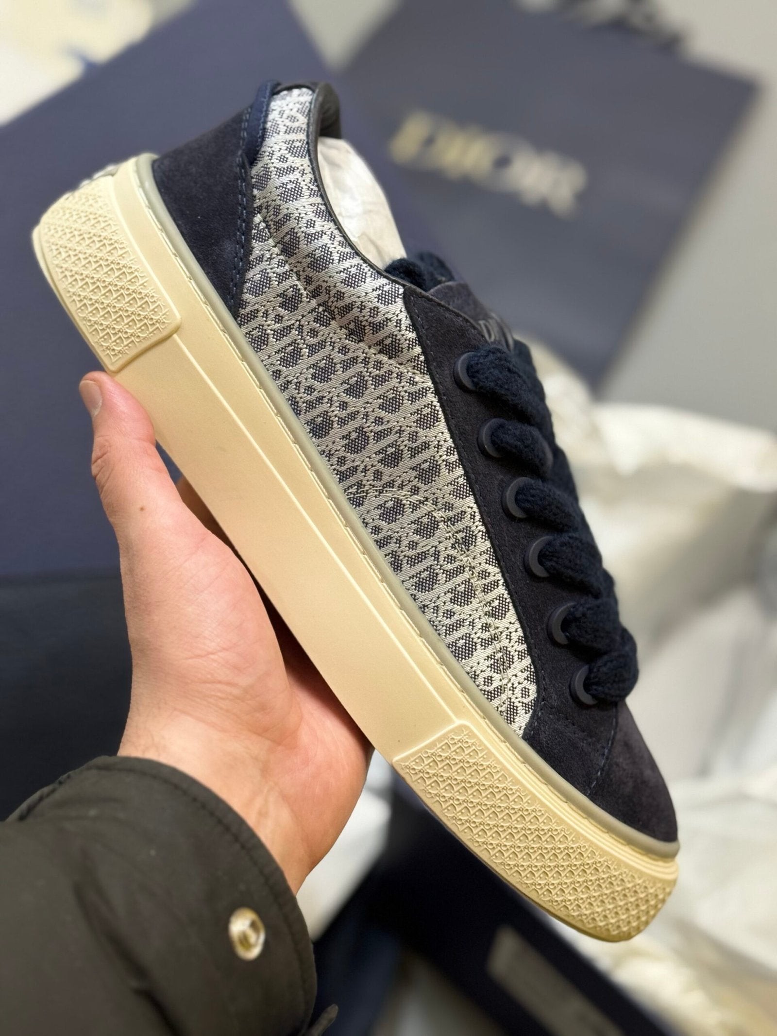 Dior | Dior sneaker | Back View | yiodesigner.co.uk
