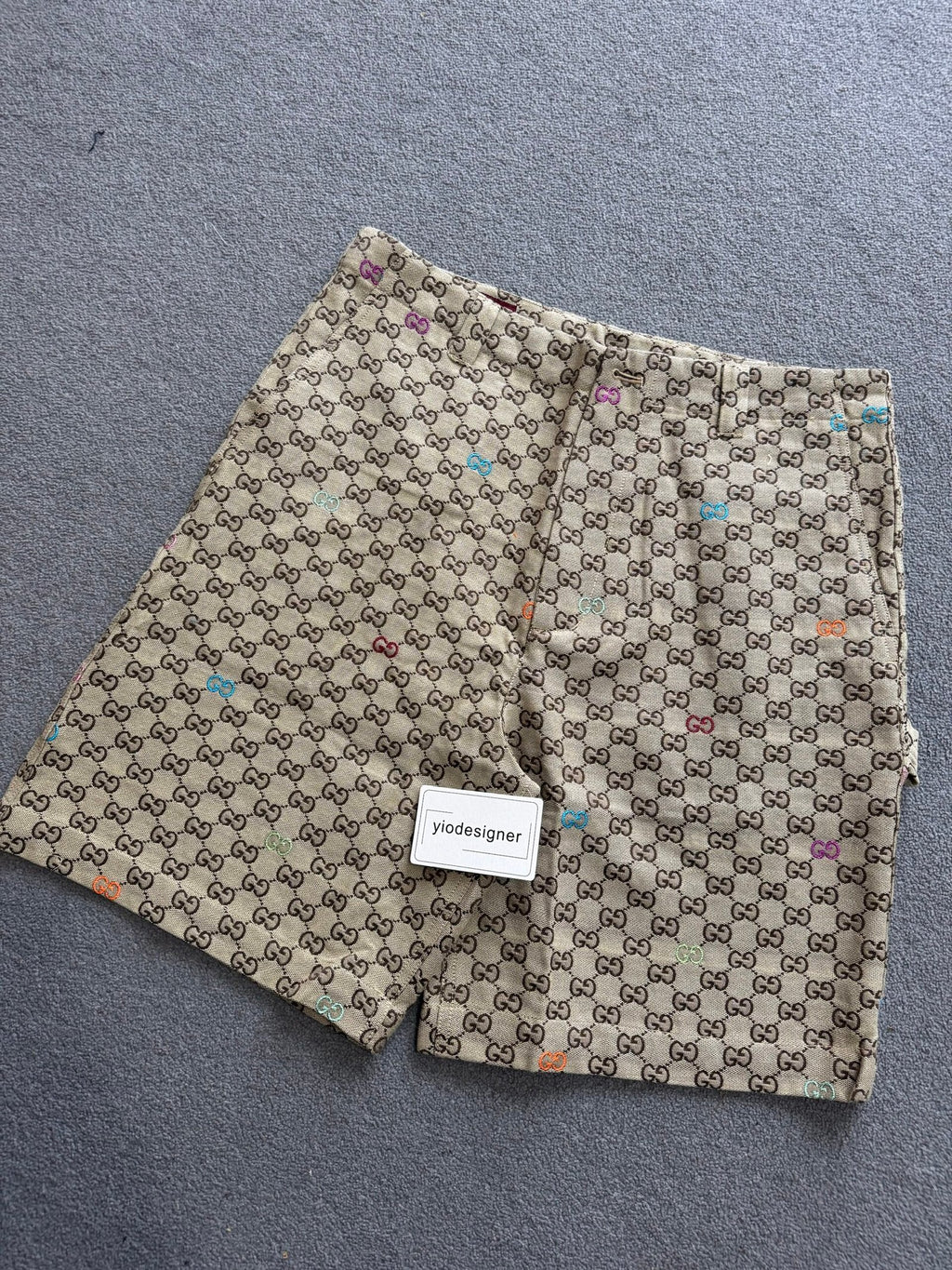 Gucci | Gucci short | Size L | Front View | yiodesigner.co.uk