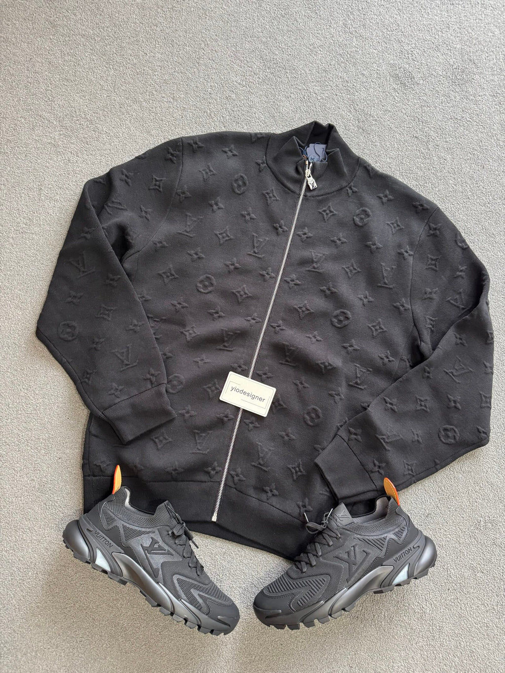 Louis Vuitton | Lv jumper (full zip ) | Size L | yiodesigner.co.uk