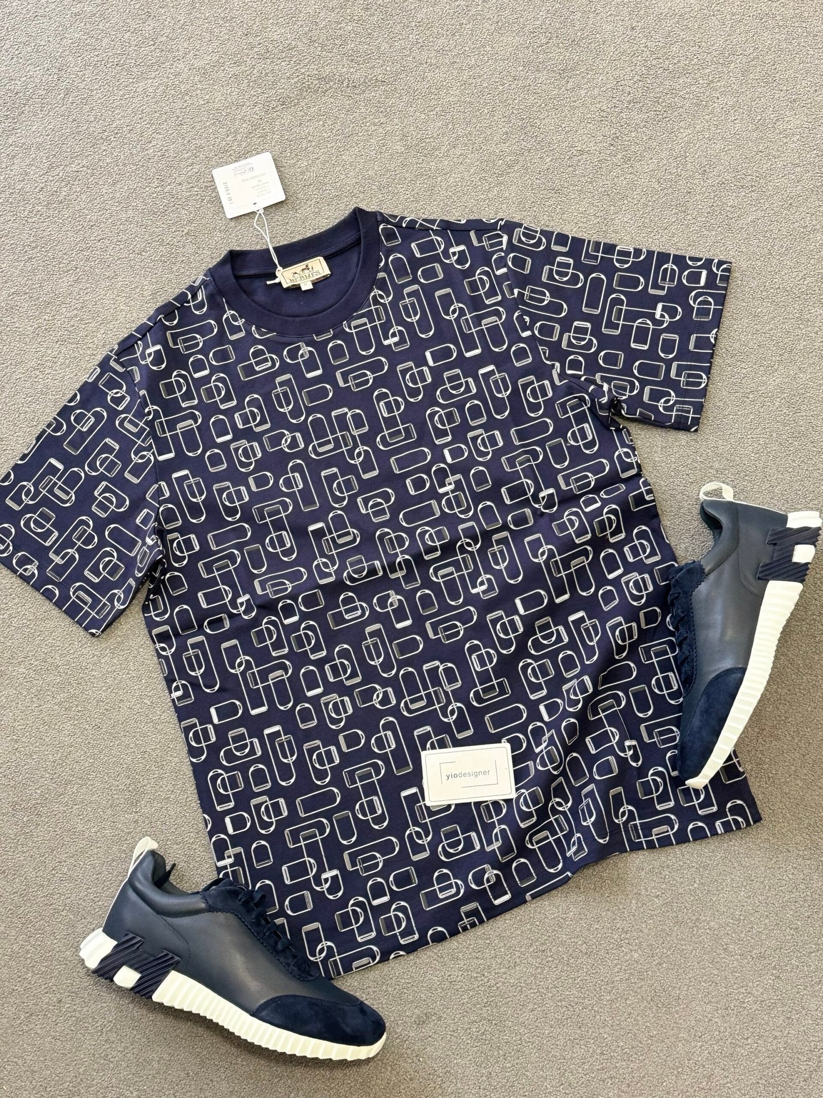 Hermes | hermes t-shirt | Size XXL | Back View | yiodesigner.co.uk