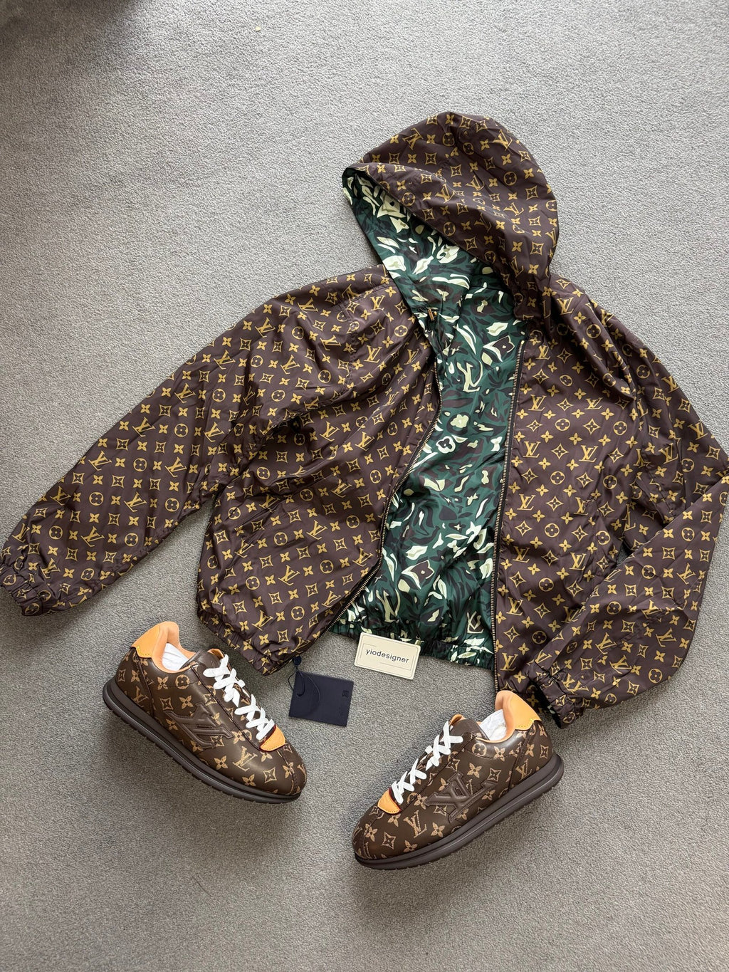 Louis Vuitton | Lv Reversible monogram windbreaker | Size M | Front View | yiodesigner.co.uk