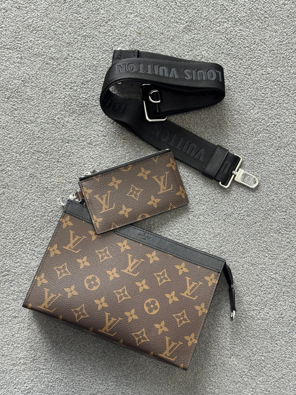 Louis Vuitton | Lv bag | Front View | yiodesigner.co.uk