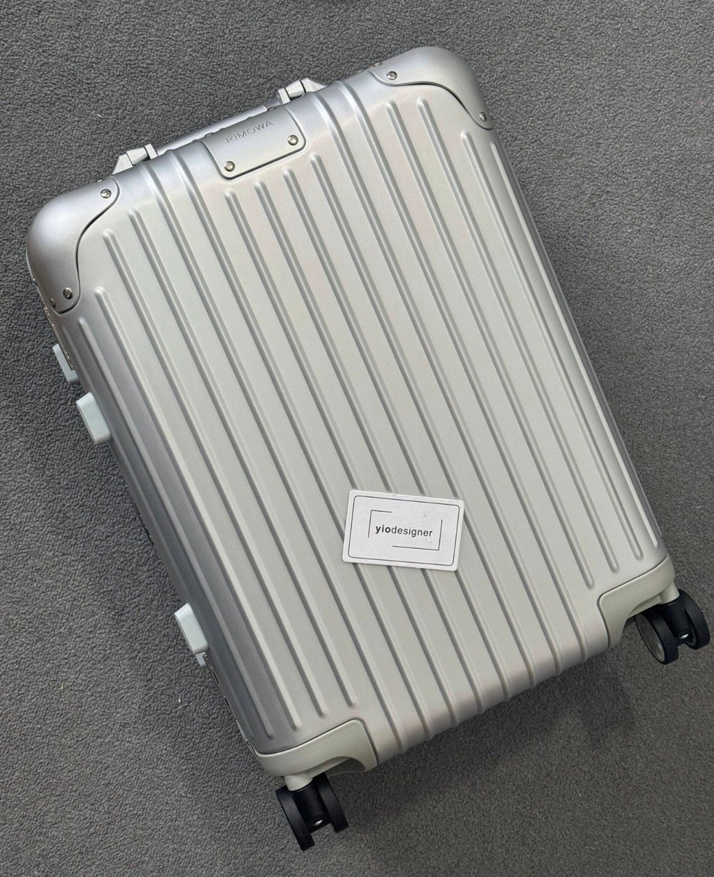 Rimowa | RIMOWA SUITCASE | Back View | yiodesigner.co.uk