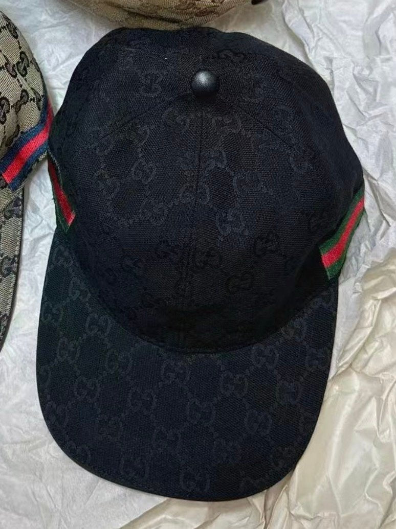 Gucci | Gucci cap Cream | Front View | yiodesigner.co.uk