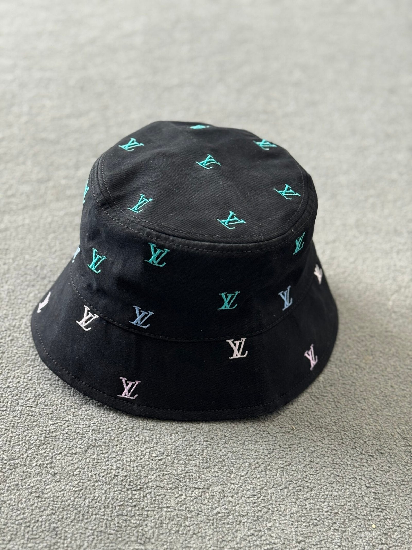 Louis Vuitton | Lv bucket hat | Back View | yiodesigner.co.uk