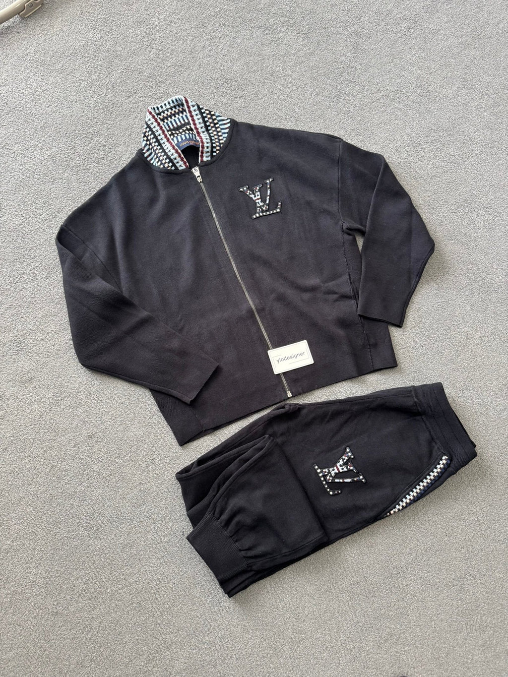 Louis Vuitton | Lv tracksuit | Size L | yiodesigner.co.uk
