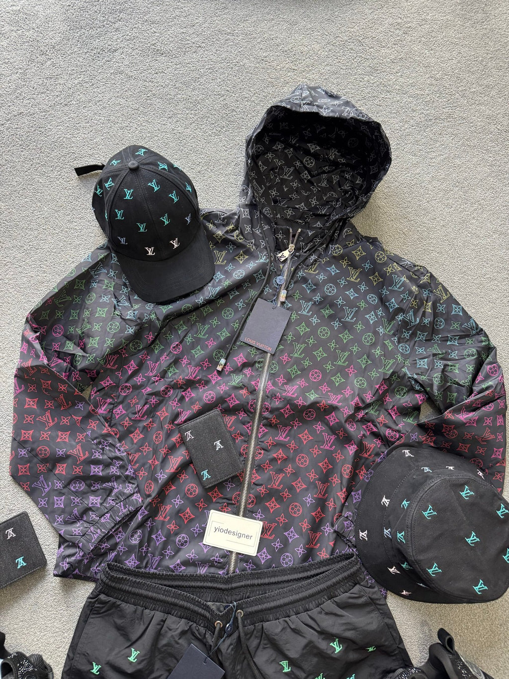 Louis Vuitton | Lv windbreaker | Close-Up | yiodesigner.co.uk