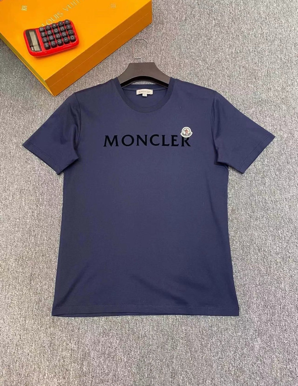 Moncler | Moncler t-shirt navy | Size XL | yiodesigner.co.uk