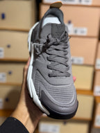 Louis Vuitton | Lv sneaker grey | View 10 | yiodesigner.co.uk