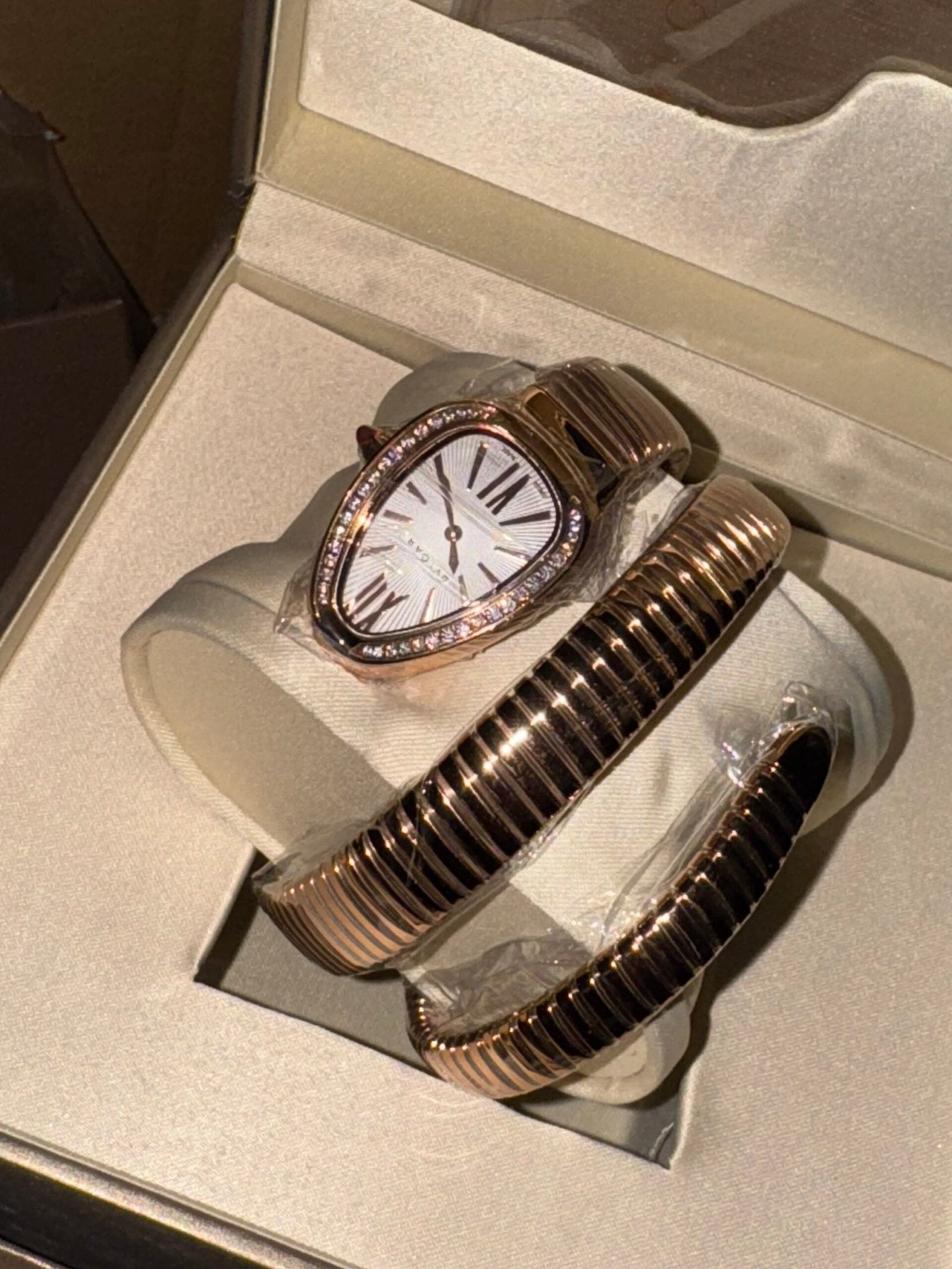 Bvlgari | Bvlgari watch | Back View | yiodesigner.co.uk