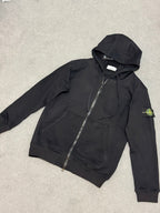 Stone Island | Stone island full zip black | Size S | Front View | yiodesigner.co.uk