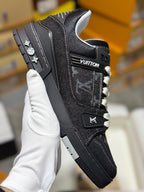 Louis Vuitton | Lv sneaker | Size 12 | Full Body | yiodesigner.co.uk