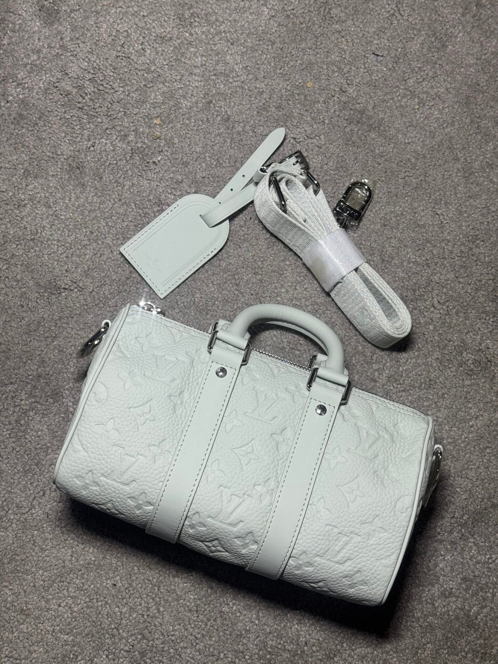 Louis Vuitton | Lv bag | Back View | yiodesigner.co.uk