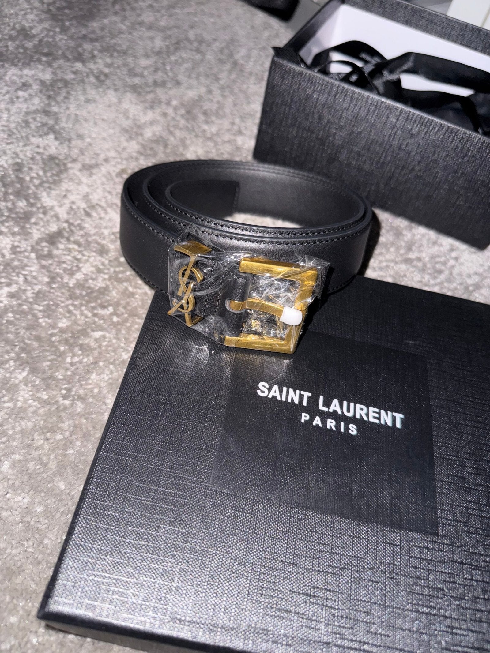Louis Vuitton | Ysl belt | Size 75 | yiodesigner.co.uk