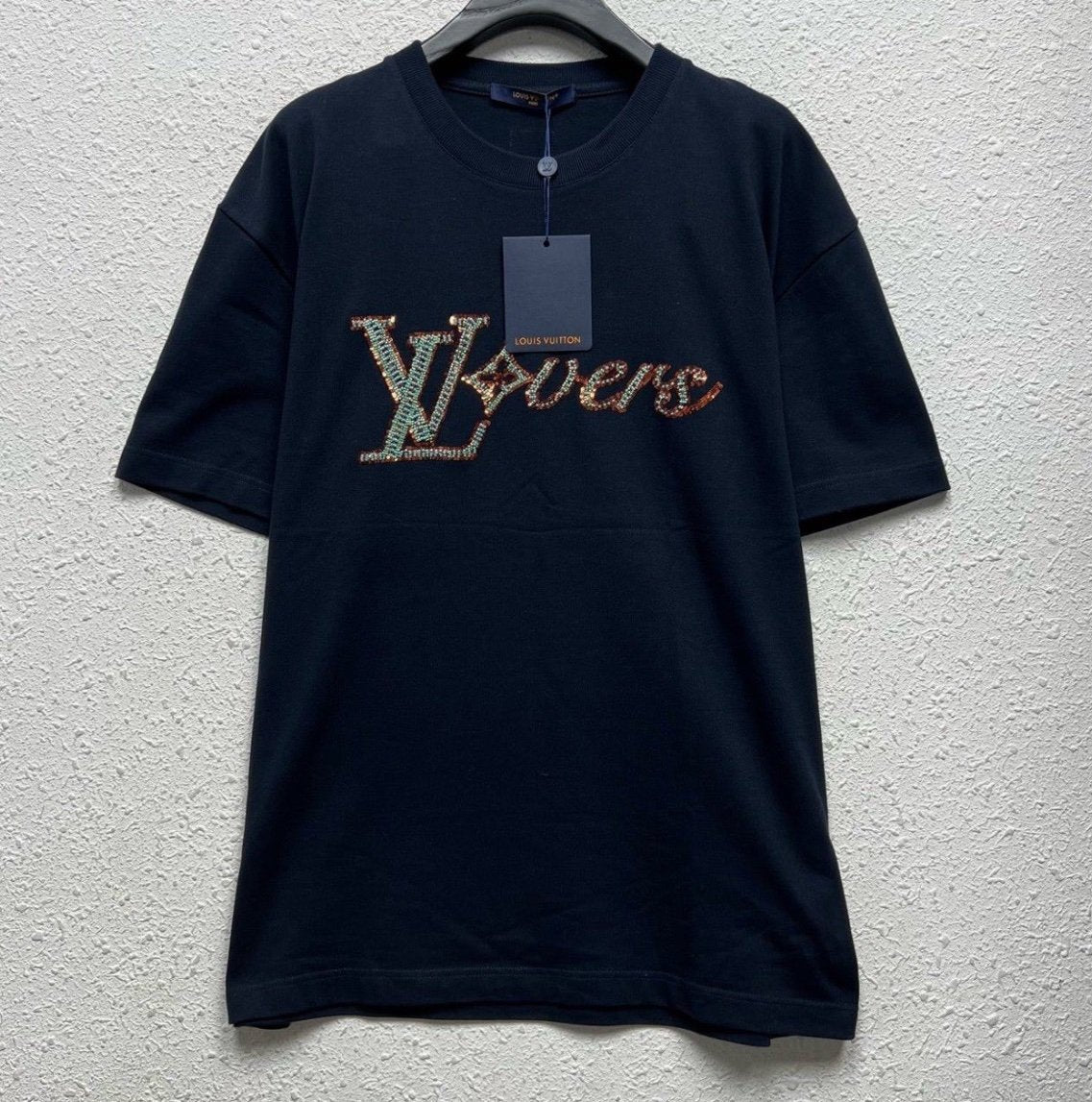 Louis Vuitton | Lv T-shirt | Navy | Size XS | yiodesigner.co.uk
