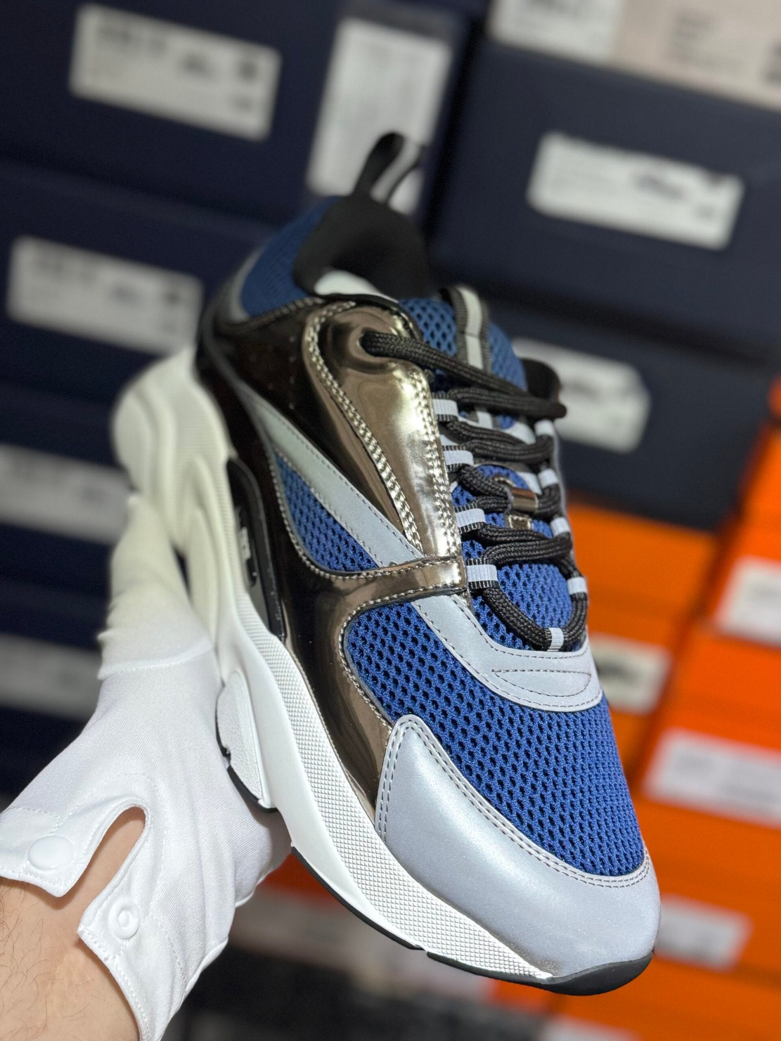 Dior | Dior b22 | Label View | yiodesigner.co.uk