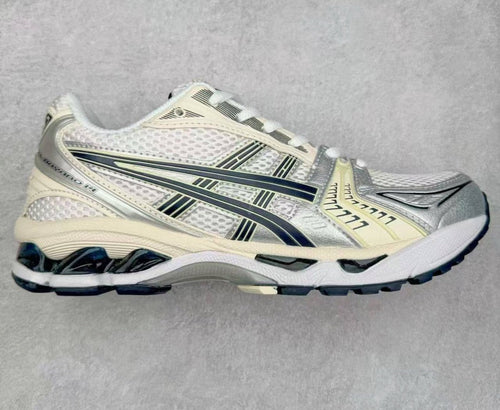 Asics | Asics sneaker | Size 8 | yiodesigner.co.uk