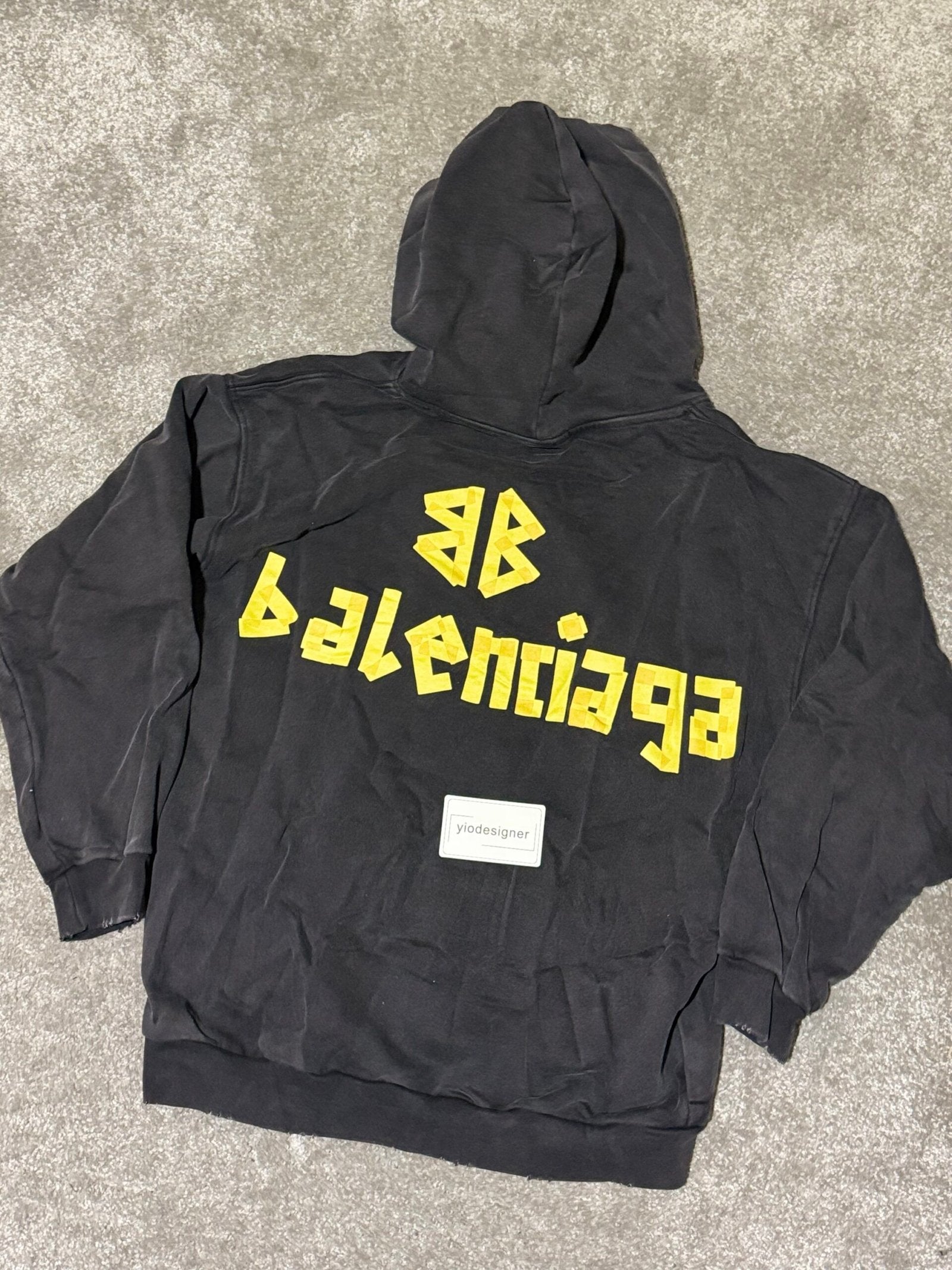 Balenciaga | Balenciaga hoody (oversize) | Close-Up | yiodesigner.co.uk