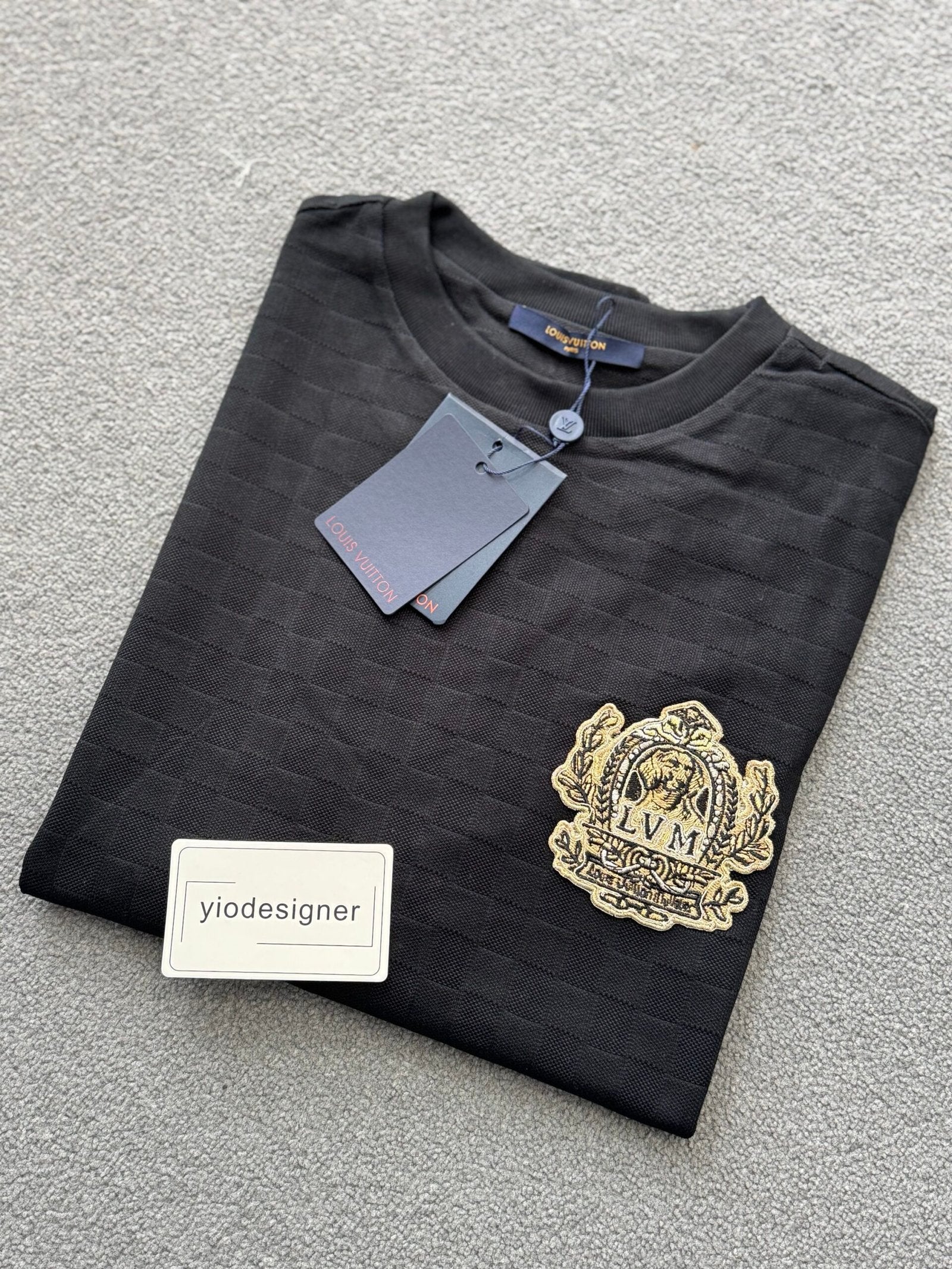 Louis Vuitton | Lv t-shirt | Label View | yiodesigner.co.uk