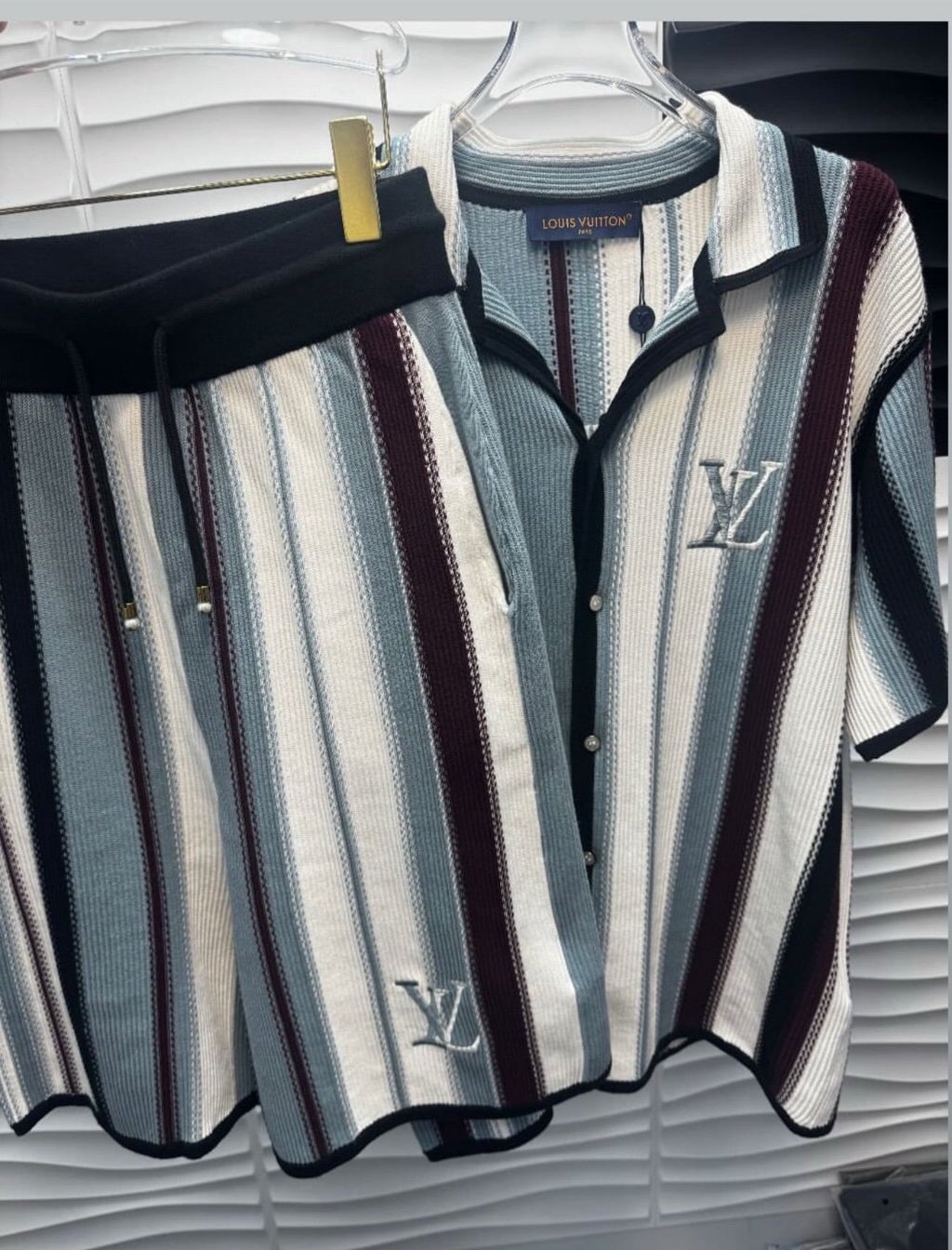 Louis Vuitton | Lv set (shirt and short) | Size M | Back View | yiodesigner.co.uk