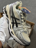 Asics | Asics sneaker | Size 9.5 | yiodesigner.co.uk