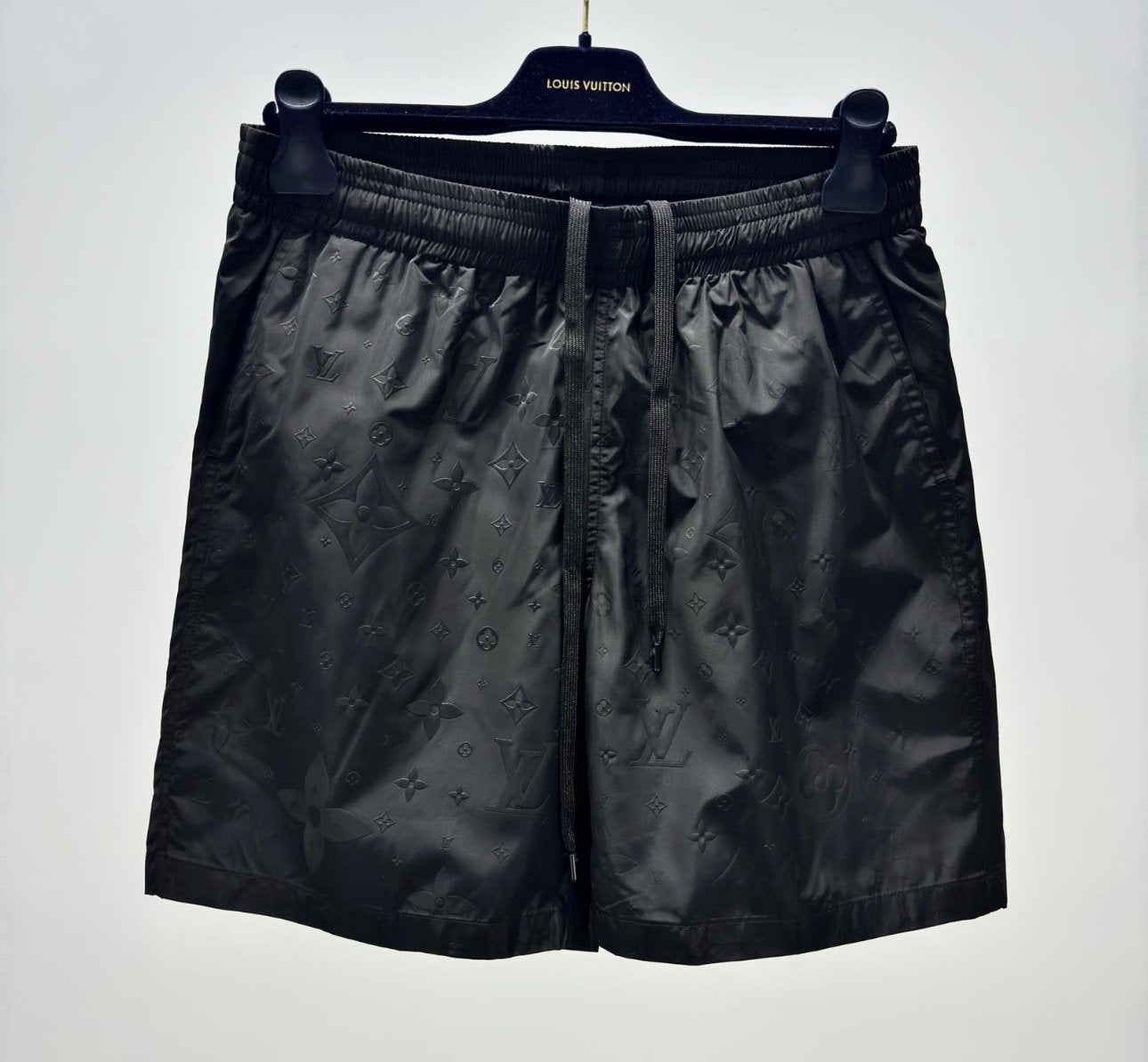 Louis Vuitton | Lv short | Size XL | yiodesigner.co.uk