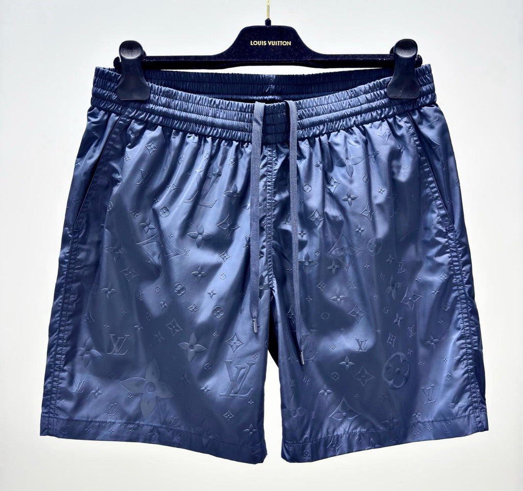 Louis Vuitton | Lv short | Size XL | yiodesigner.co.uk