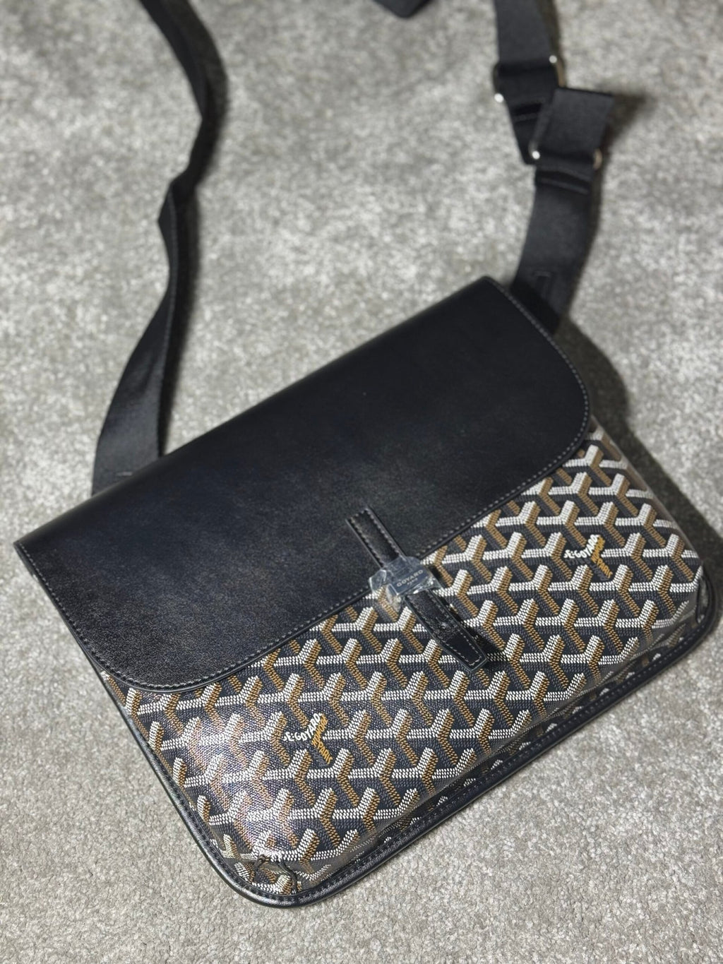 Goyard | Goyard bag | Front View | yiodesigner.co.uk