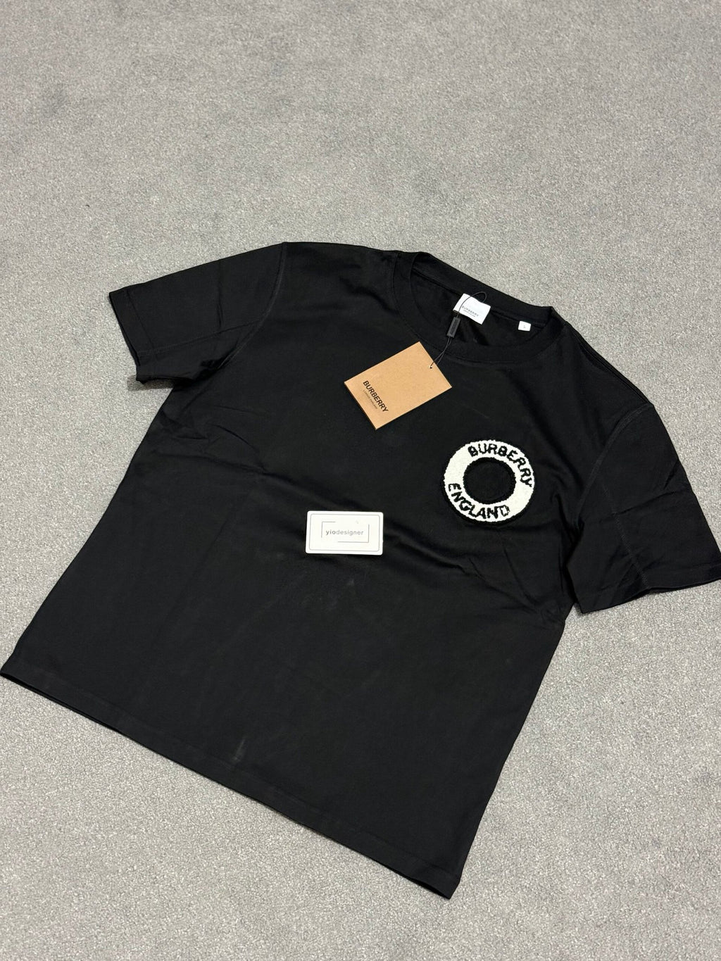 Burberry | Burberry Horseferry T-shirt | Side View | yiodesigner.co.uk