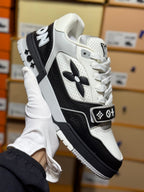 Louis Vuitton | Lv sneaker | Size 8 | Front View | yiodesigner.co.uk