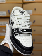 Louis Vuitton | Lv sneaker | Close-Up | yiodesigner.co.uk